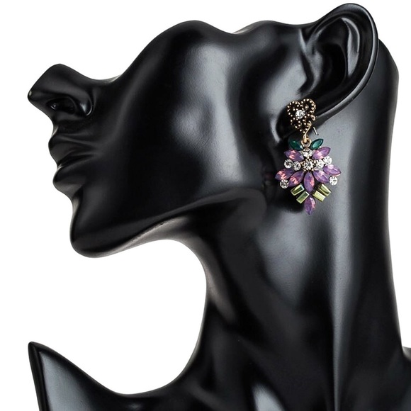 Any 2/$20! Vintage Look Lilac Flower Drop Stud Earrings - Picture 5 of 8